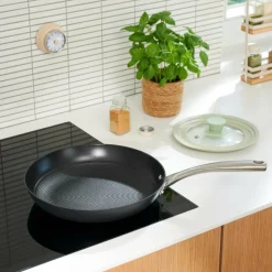 CASA A POINT Poêle Noir* Faitouts