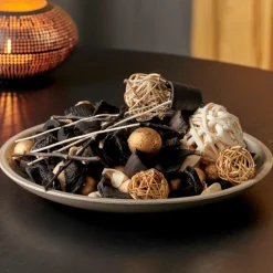 CASA ESCAPE BLACK OUDH Pot-pourri Noir* Articles Parfumés